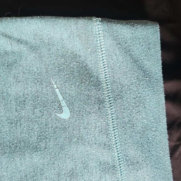 Nike Aqua Blue Sleeveless Training Tank - Picture 4 of 5